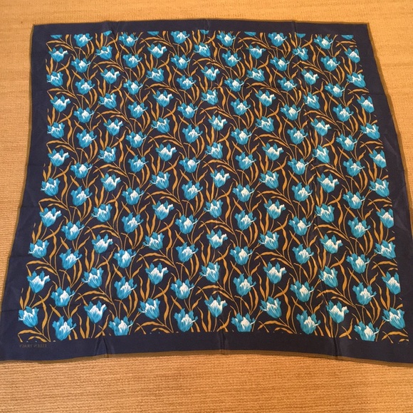 Ellen Tracy floral silk scarf - Picture 1 of 4